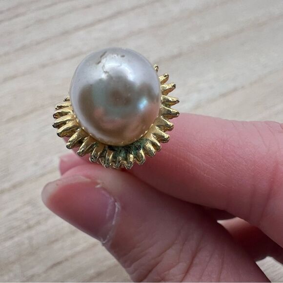 Vintage gold tone and pearl intricate stick pin (untested) - Picture 4 of 10